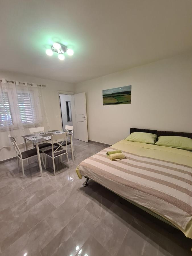 Apartments Kresan Sukošan Dış mekan fotoğraf